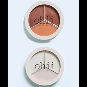 NWT ohii Soft Glow Highlighter Palette